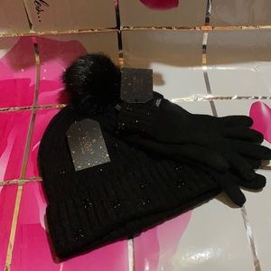 Victoria’s Secret Holiday 2020 Black Rhinestones  Pom-Pom Beanie Hat & Glove Set